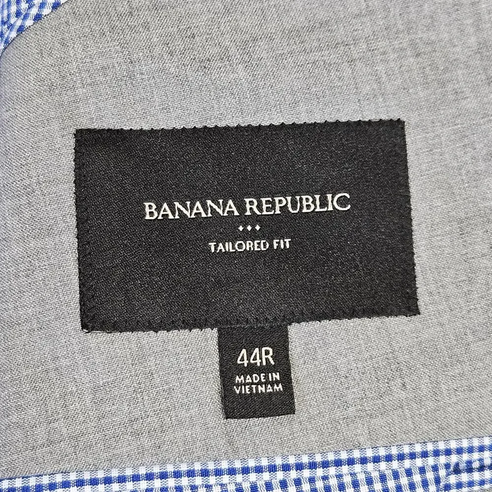 Banana Republic Tailored Fit Suit Mens Blazer 44R Gray Pant 33x30 Jacket 2PC Set